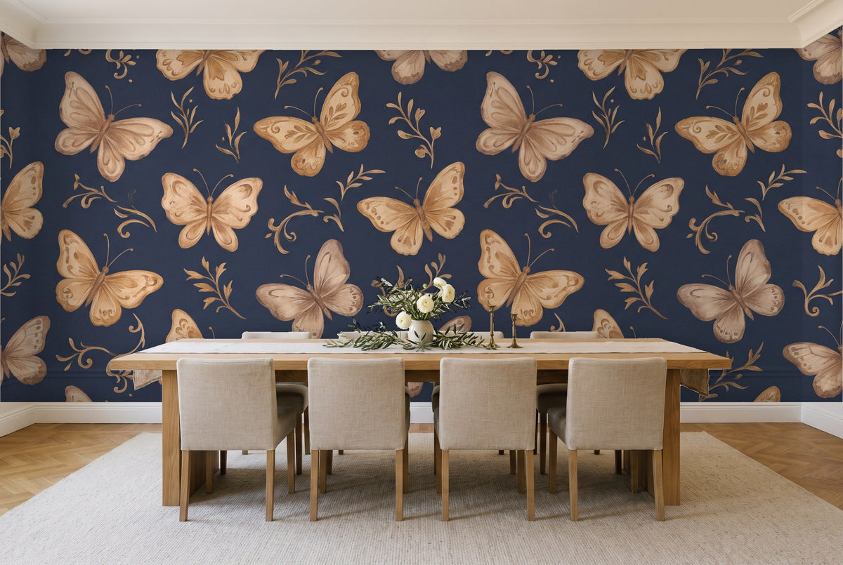 Chusan, Lapis in a dining room