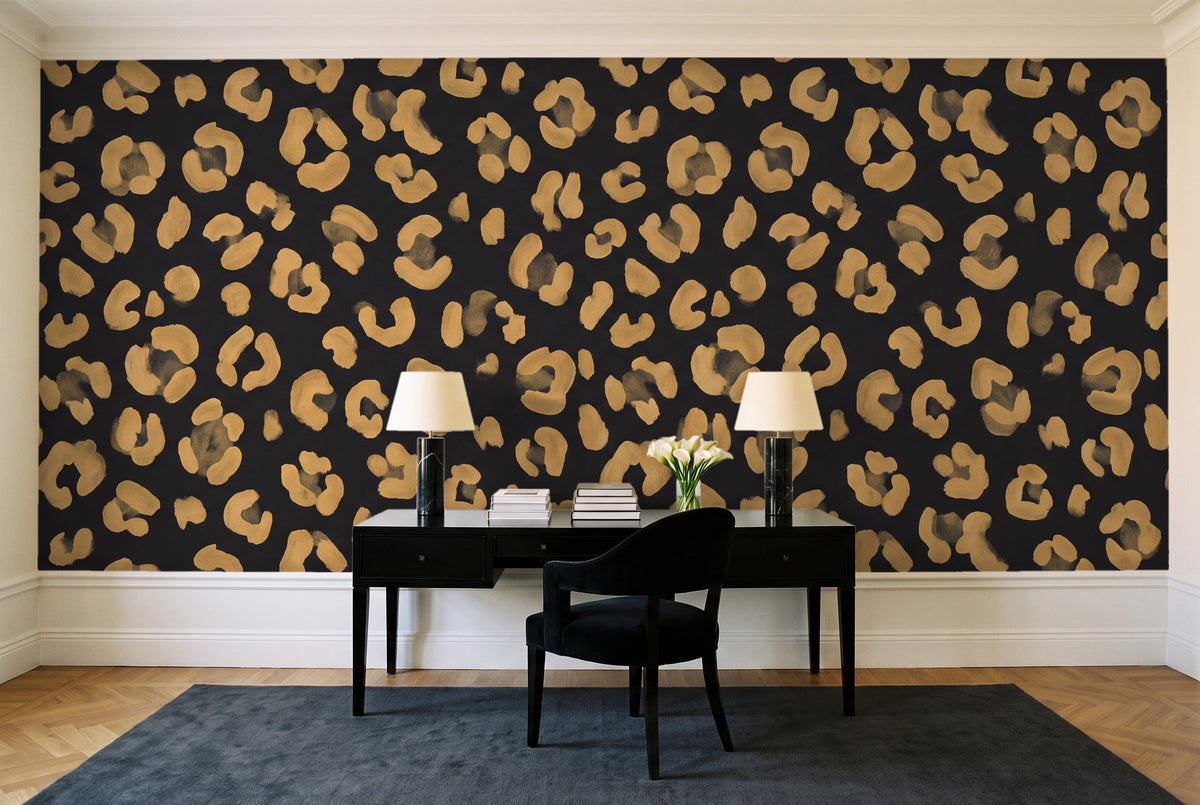 Kip, Gilt in a home office